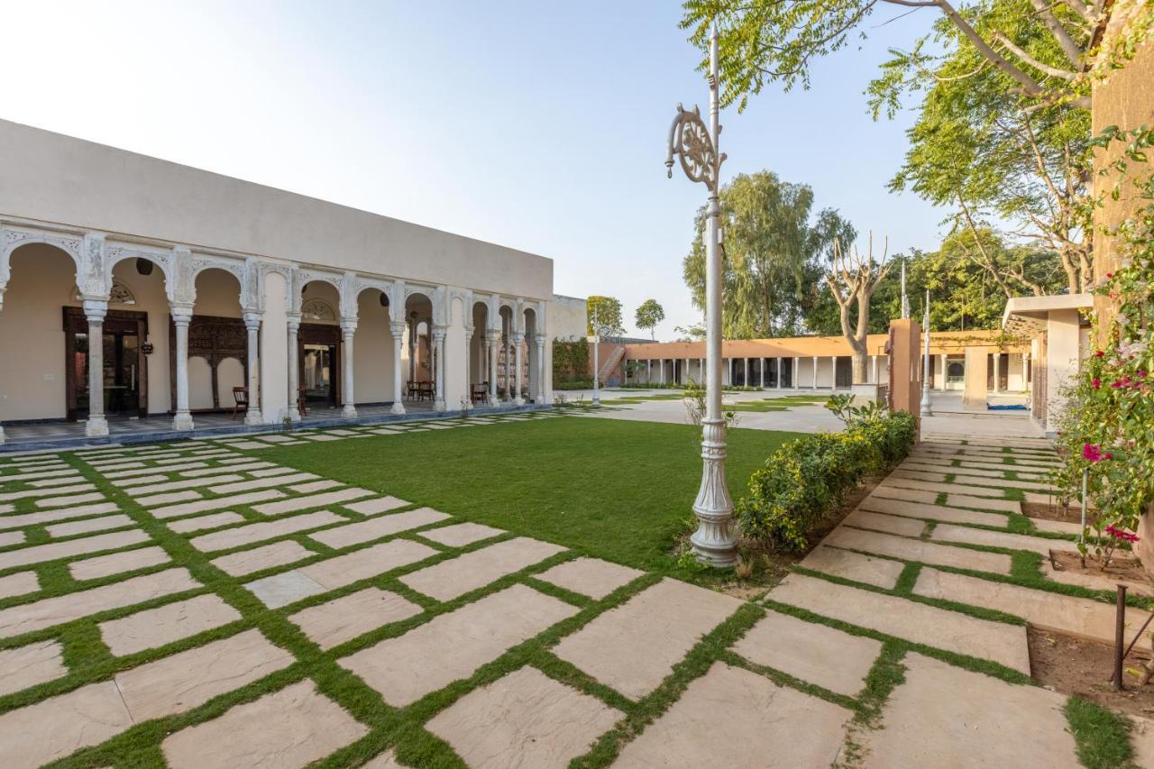 Vivaana Culture Hotel Mandāwa Kültér fotó